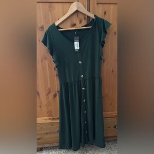 Elegant Green Button-Down Dress